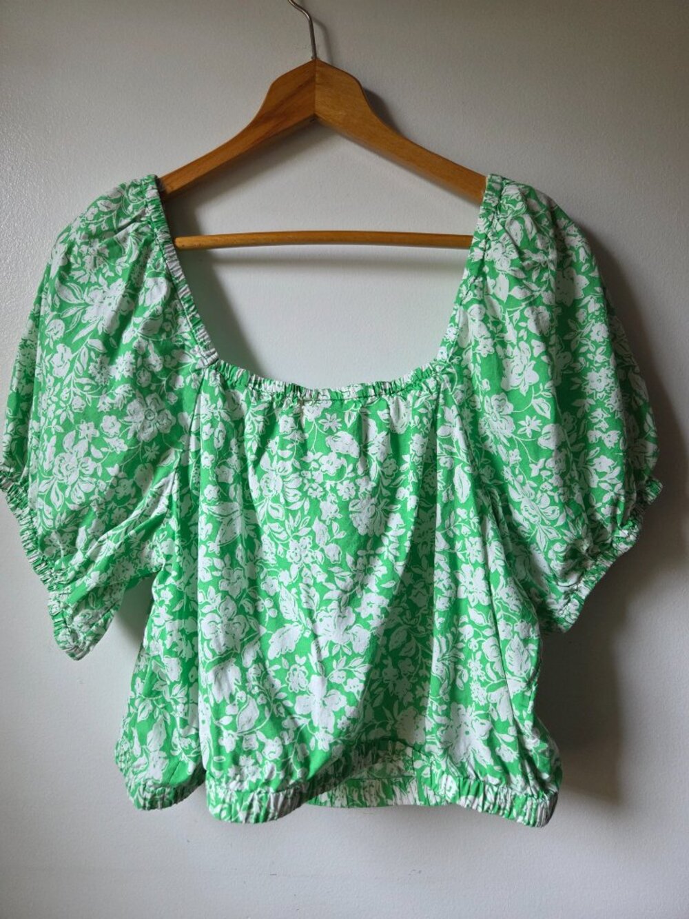LIKE NEW UNIVERSAL THREAD FLORAL PEASANT STYLE TOP SIZE XL - Picture 7 of 11
